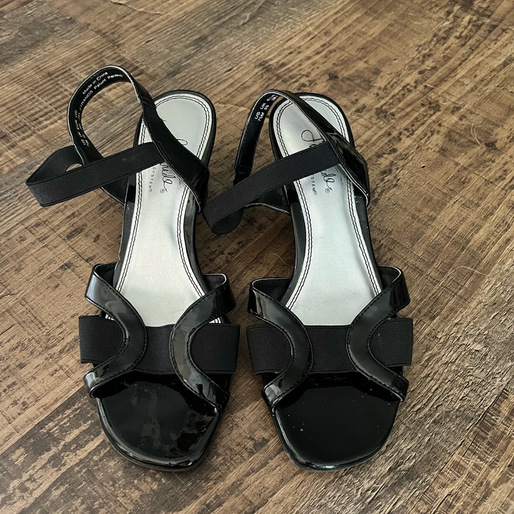 Women’s Lifestride heels